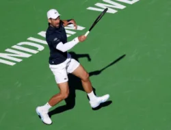 Novak Djokovic Bangkit di Indian Wells, Menang Dramatis atas Kamil Majchrzak