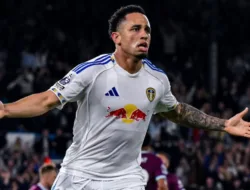 Leeds United Selamat Dari Zona Degradasi Usai Tumbangkan Burnley 3-1