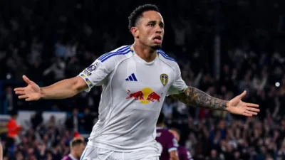 Leeds United Selamat Dari Zona Degradasi Usai Tumbangkan Burnley 3-1