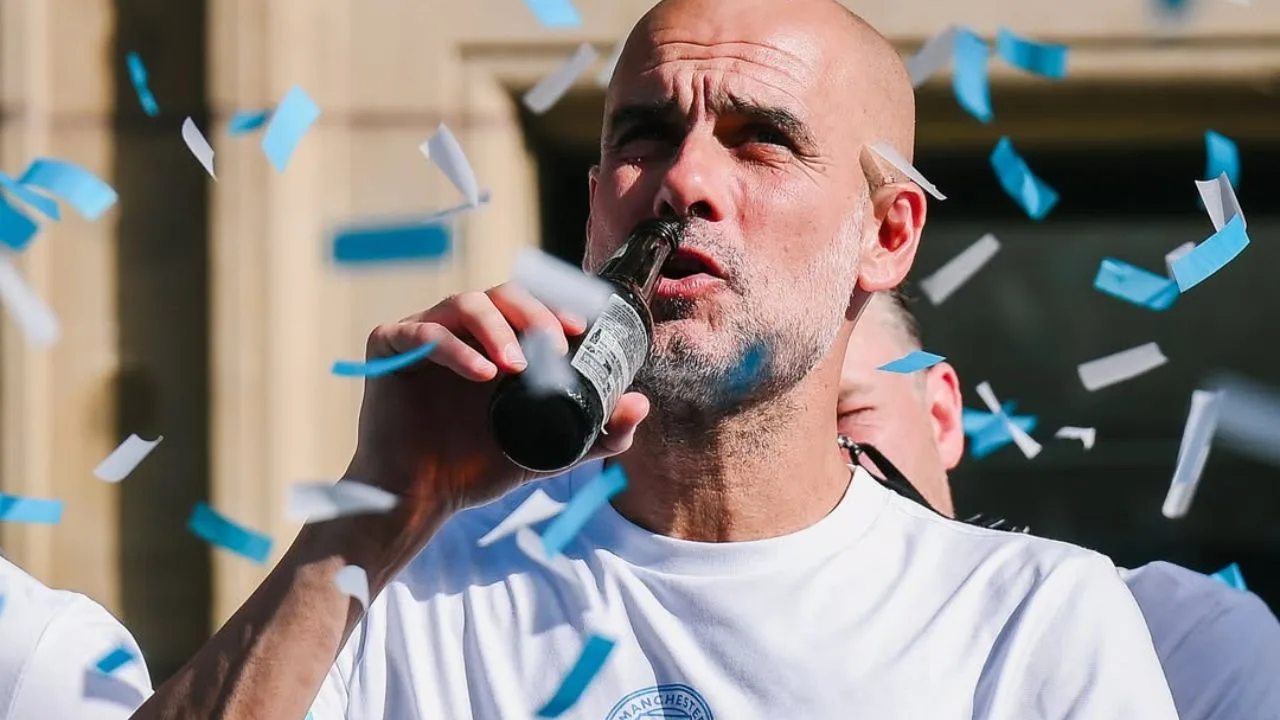 Selamat Tinggal Manchester City Air Mata Iringi Perpisahan Pep Guardiola Usai Satu Dekade Penuh Trofi