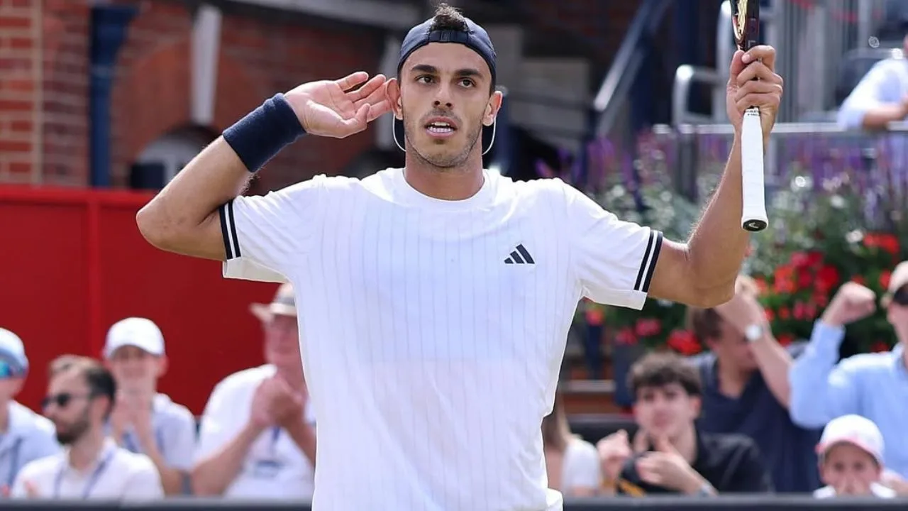 Queen’s Club 2026 Francisco Cerundolo Ukir Sejarah, Raih Gelar ATP 500 Pertama dalam Karier