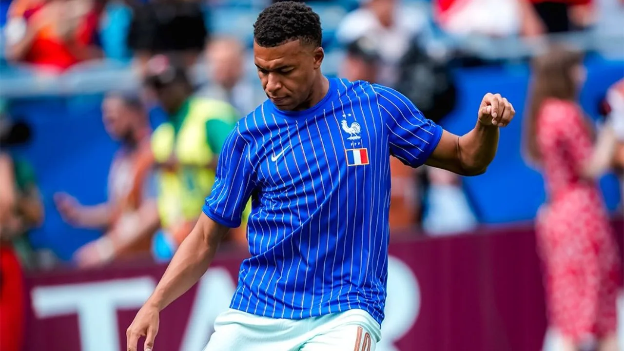 Klasemen Sepatu Emas Piala Dunia 2026 Kylian Mbappe Ungguli Lionel Messi dalam Perburuan Top Skor