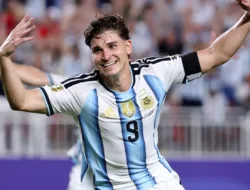 Akankah Berakhir, Drama Transfer Julian Alvarez: Barcelona dan Arsenal Berebut Peluang