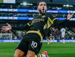 Rayan Cherki Cetak Brace, Pesta Manchester City di Selhurst Park