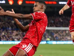 Isak Bungkam Ipswich Town, Kemenangan Perdana Liverpool Asuhan Andoni Iraola Terwujud,
