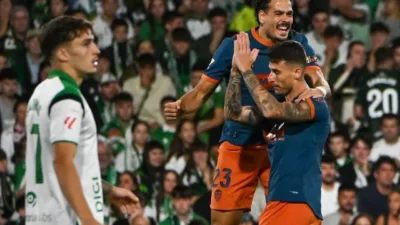 Rekap Hasil LaLiga Tadi Malam Real Betis Pesta Gol 5-2, Real Sociedad Menang Dramatis dan Valencia Lepas dari Juru Kunci